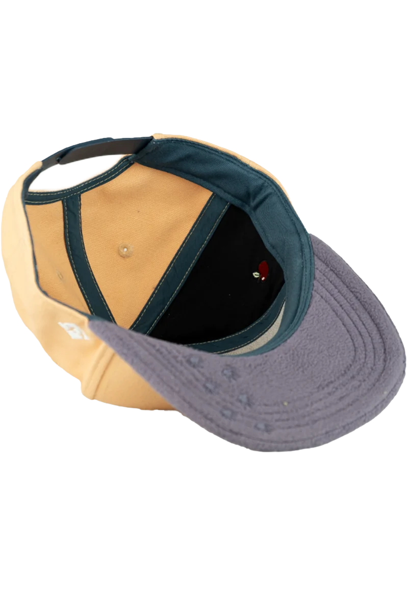 Kinder Cap mit 3D-Igel-Applikation und Fleece-Schirm - pfirsich