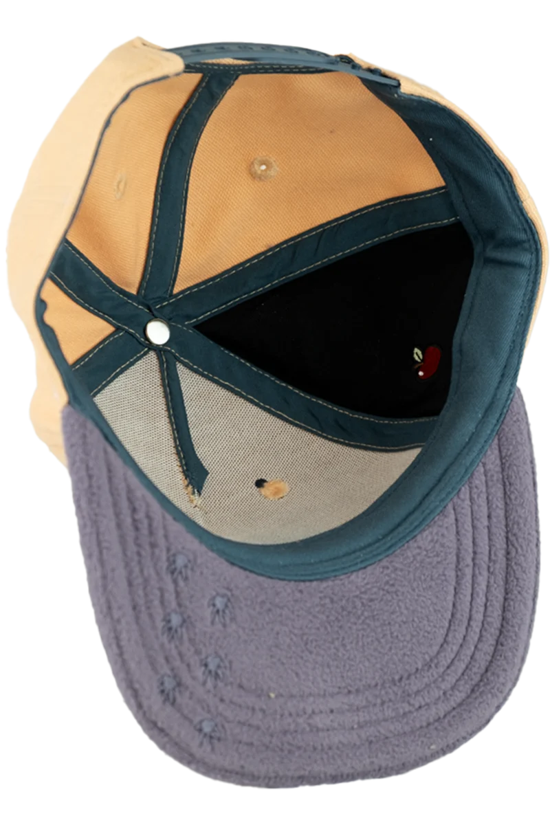 Kinder Cap mit 3D-Igel-Applikation und Fleece-Schirm - pfirsich
