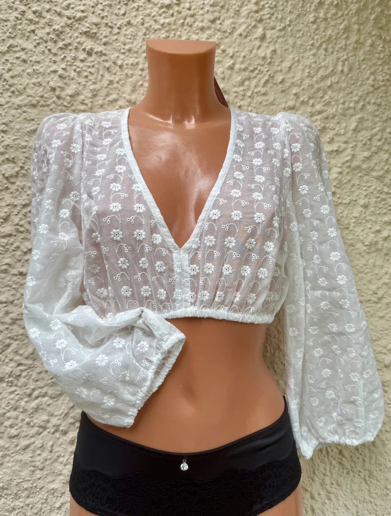 Dirndlbluse Krüger Madl, Signe, V-Ausschnitt, Spitze