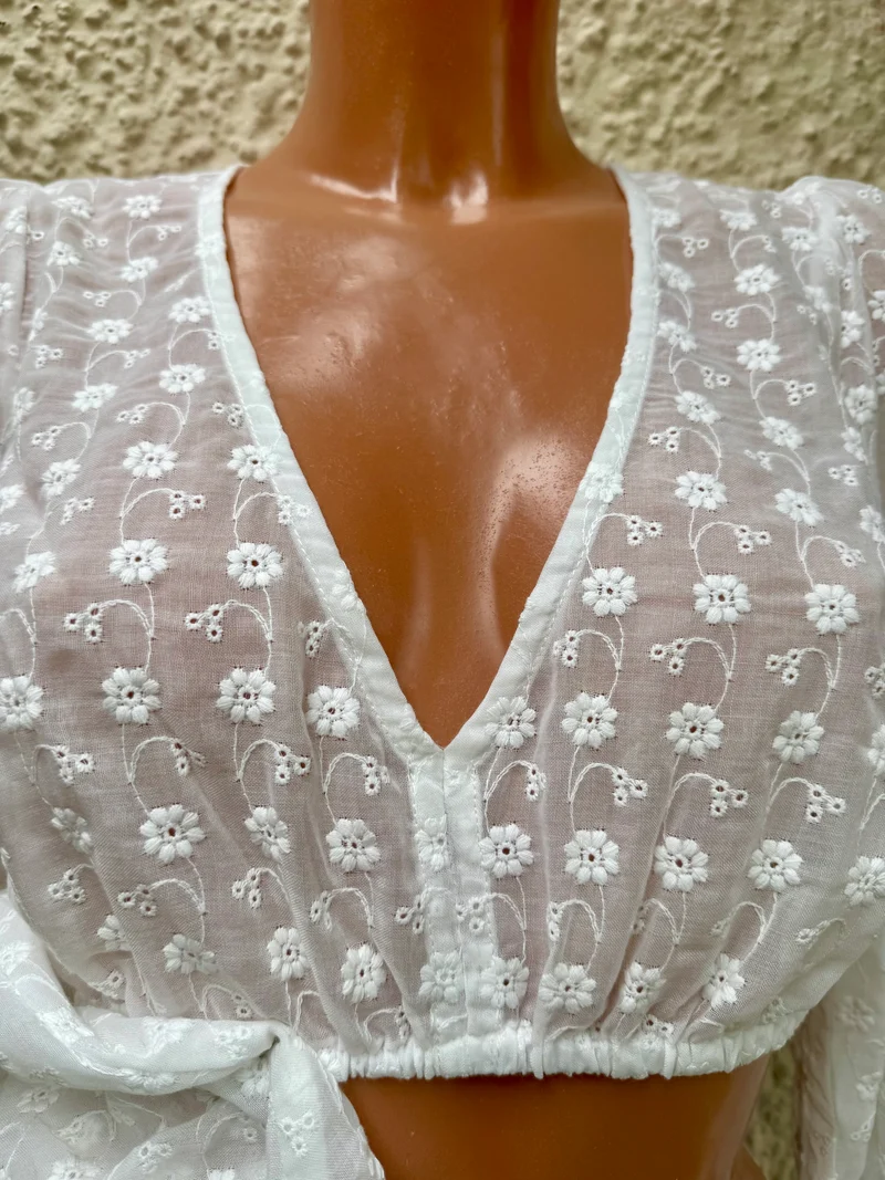 Dirndlbluse Krüger Madl, Signe, V-Ausschnitt, Spitze
