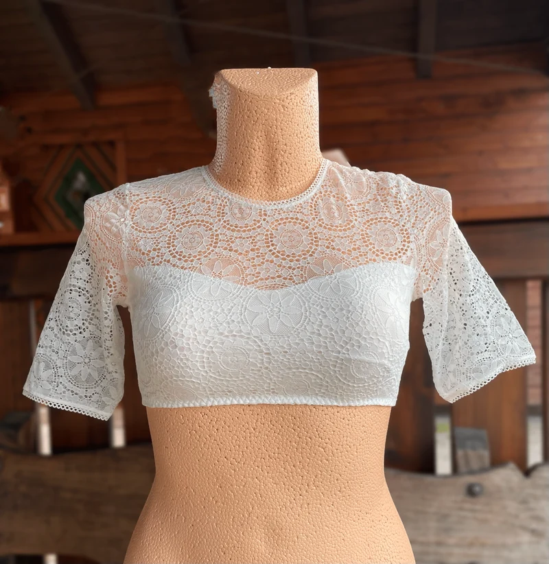 Dirndlbluse Nina von C., Miriam, champagner, halbarm, hochgeschlossen, Blüten