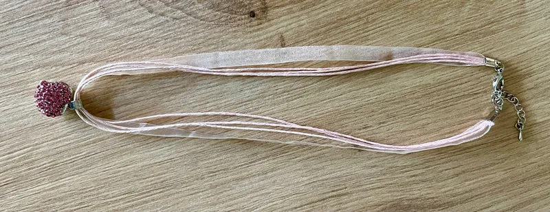 Trachten Kette mit Herz und Strass, verschiedene Farben