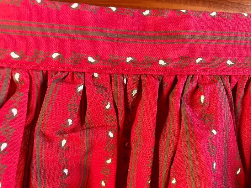 Dirndlschürze, Julia Trentini, Sophie 62 65er rot Gr. 1
