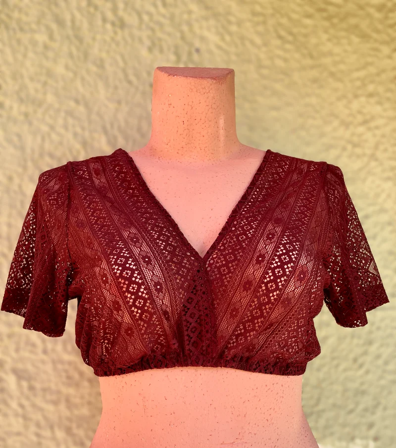 Dirndlbluse Alpenfee, Nessa halbarm, rot, Spitze, große Größen