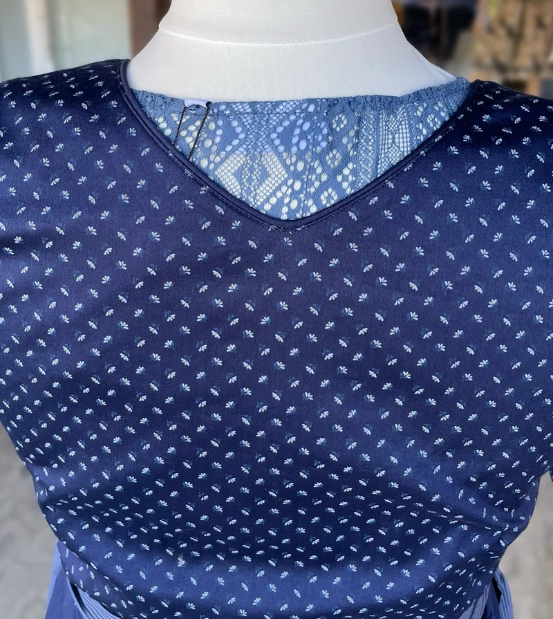 Dirndl Alpenfee, Elisa dunkelblau 70 cm, Große Größen, Gr. 56