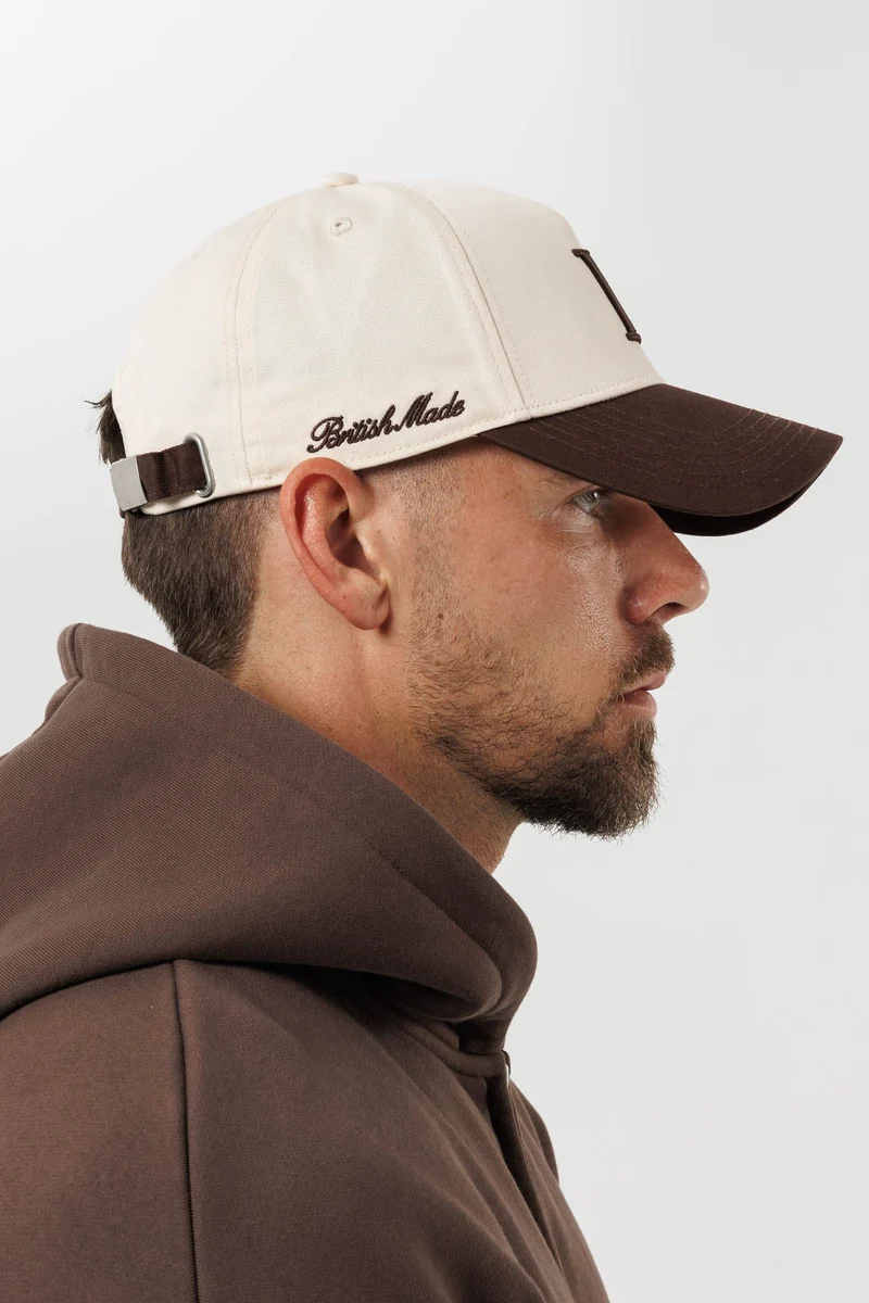 LEGEND INITIAL LOGO CAP - BROWN