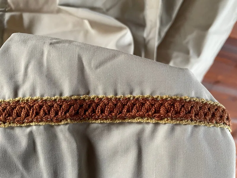 Dirndlschürze, Schürze, hellgrau braun für 90er, Gr. 2