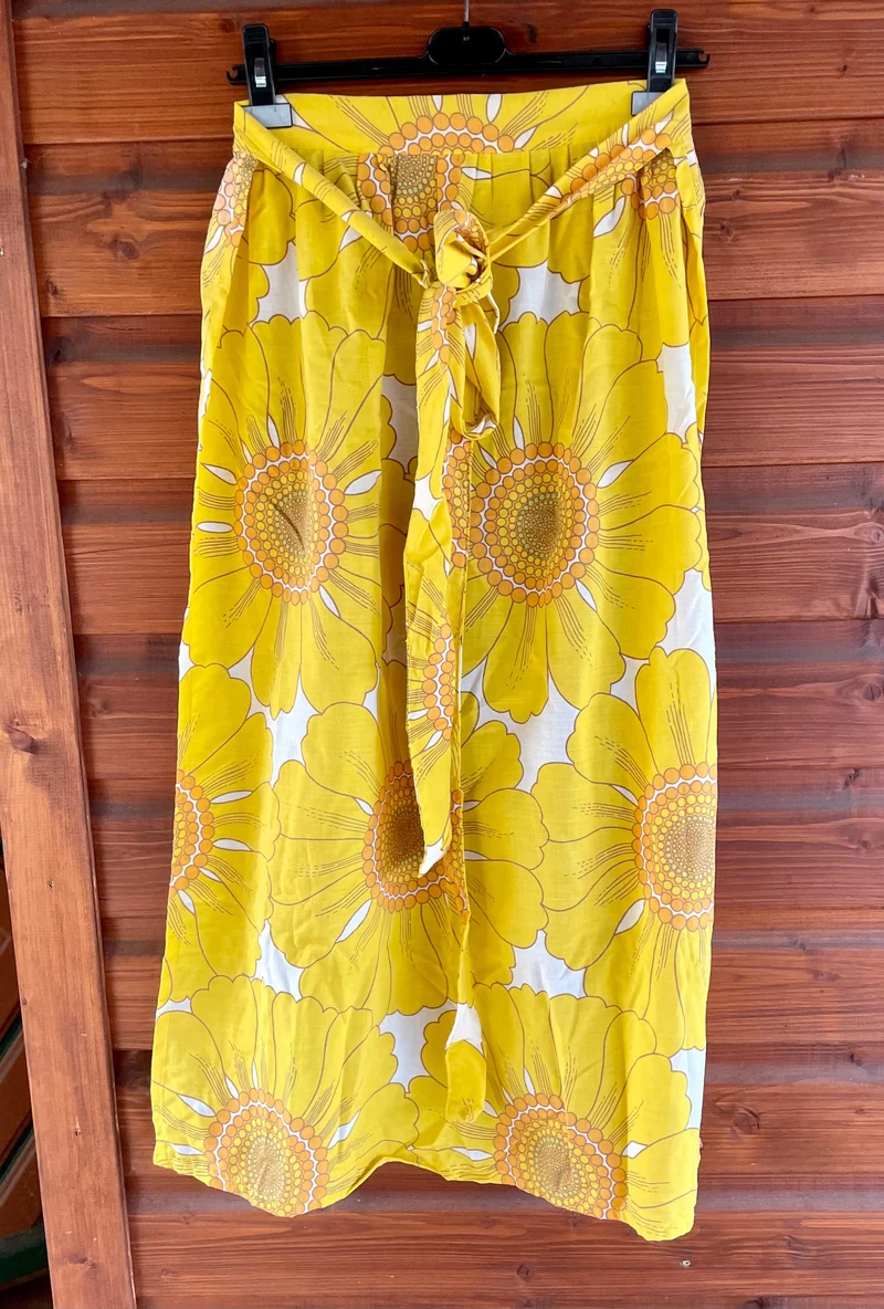 Dirndlschürze, Schürze, Retro gelb für 90er, Gr. 1