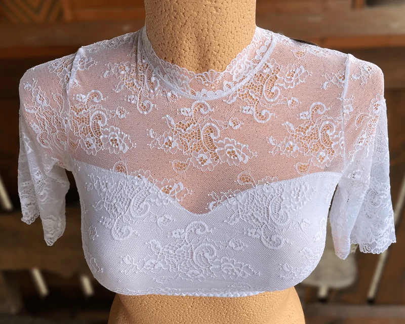 Dirndlbluse Nina von C., Marina, weiß, halbarm, hochgeschlossen, Blüten
