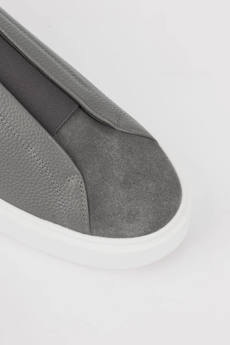 VELORA TRAINER - GREY