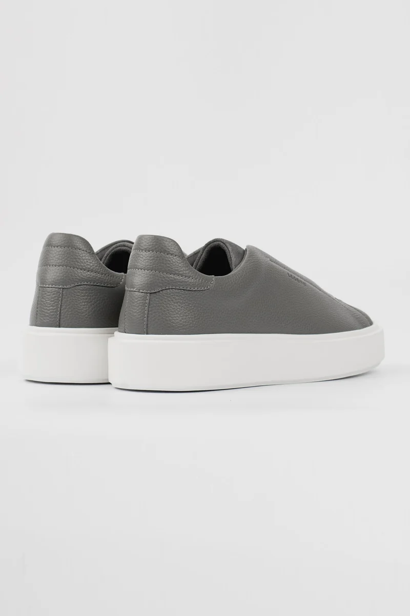 VELORA TRAINER - GREY
