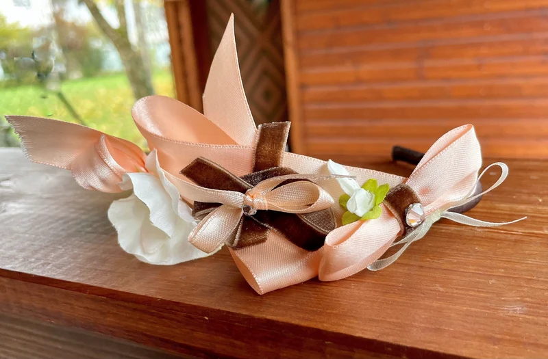 Haarschmuck, Haarreifen Blüten, Lachs, Braut, Dirndl, Satin