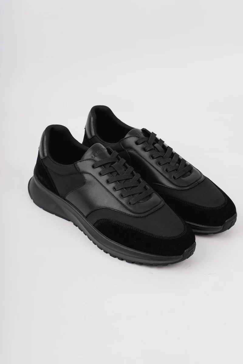 FORMA RUNNER - BLACK