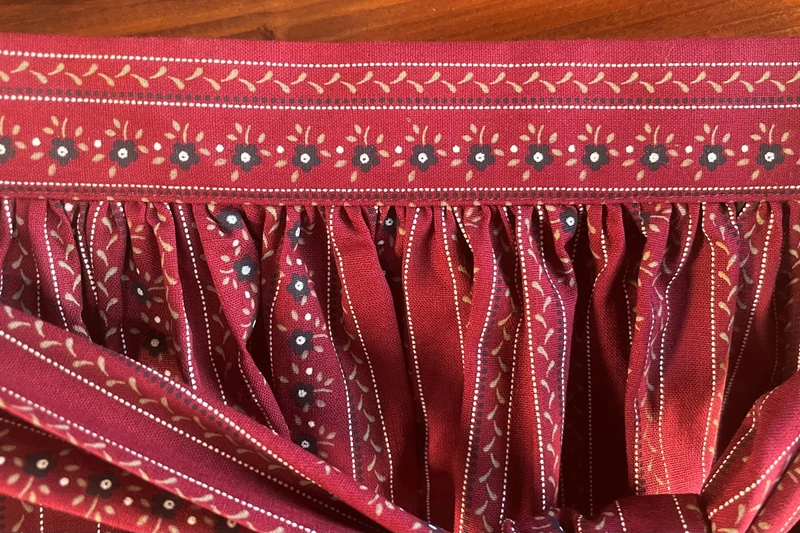 Dirndlschürze, Julia Trentini, Gr. 1, Romy 67, 70er bordeaux