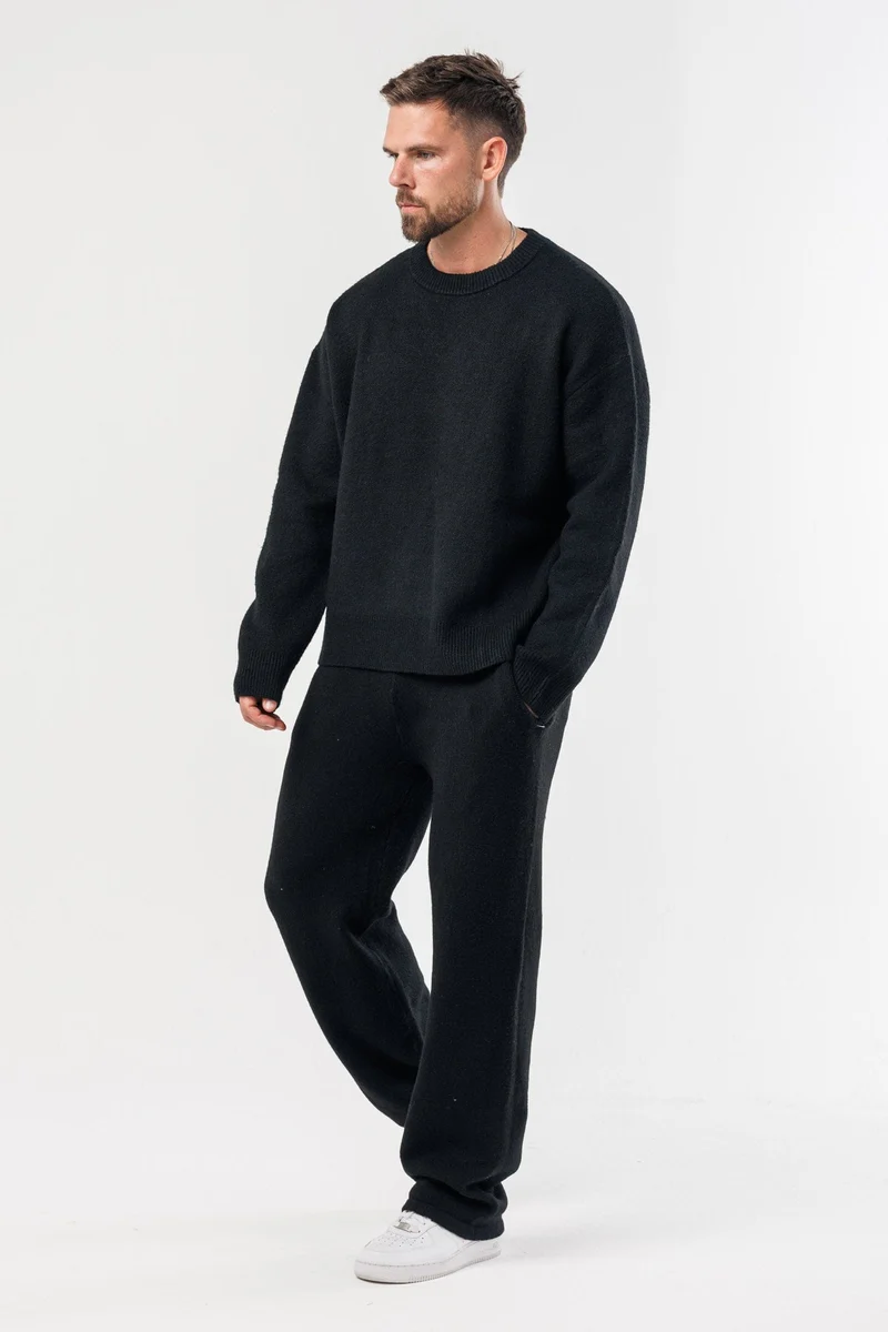 KNIT SWEATER - BLACK