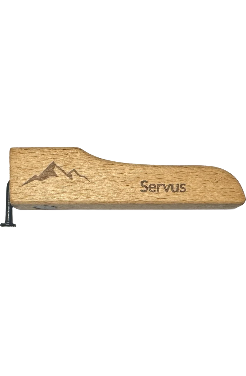 Flaschenöffner aus Holz mit Gravur - servus