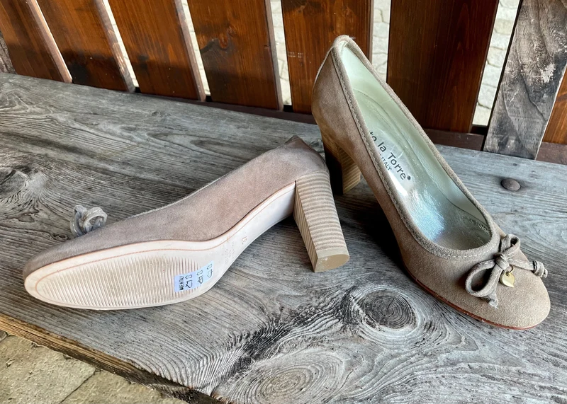Pumps, Alberto la Torre, Schuhe, Velourleder, beige, taupe, Gr. 37 2. Wahl!
