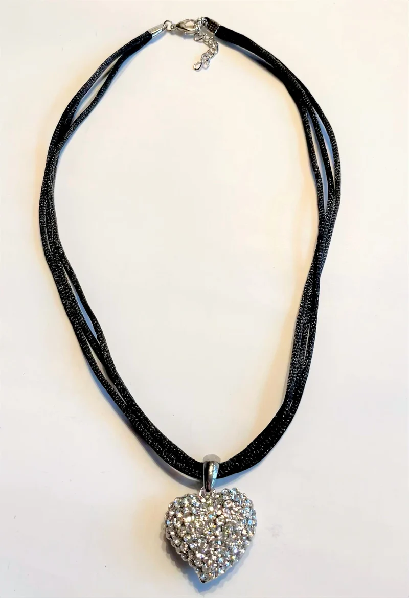 Trachten Kette Herz und Strass, verschiedene Farben
