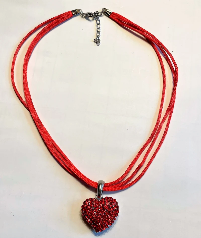 Trachten Kette Herz und Strass, verschiedene Farben