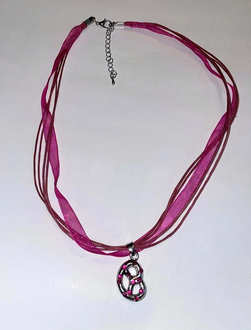 Trachten Kette mit Breze und Strass, verschiedene Farben