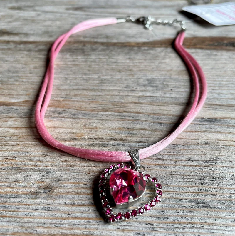 Trachten Kette rosa Satinband mit Swarowski Herz