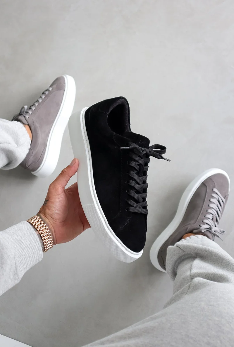 SUEDE TRAINER - BLACK