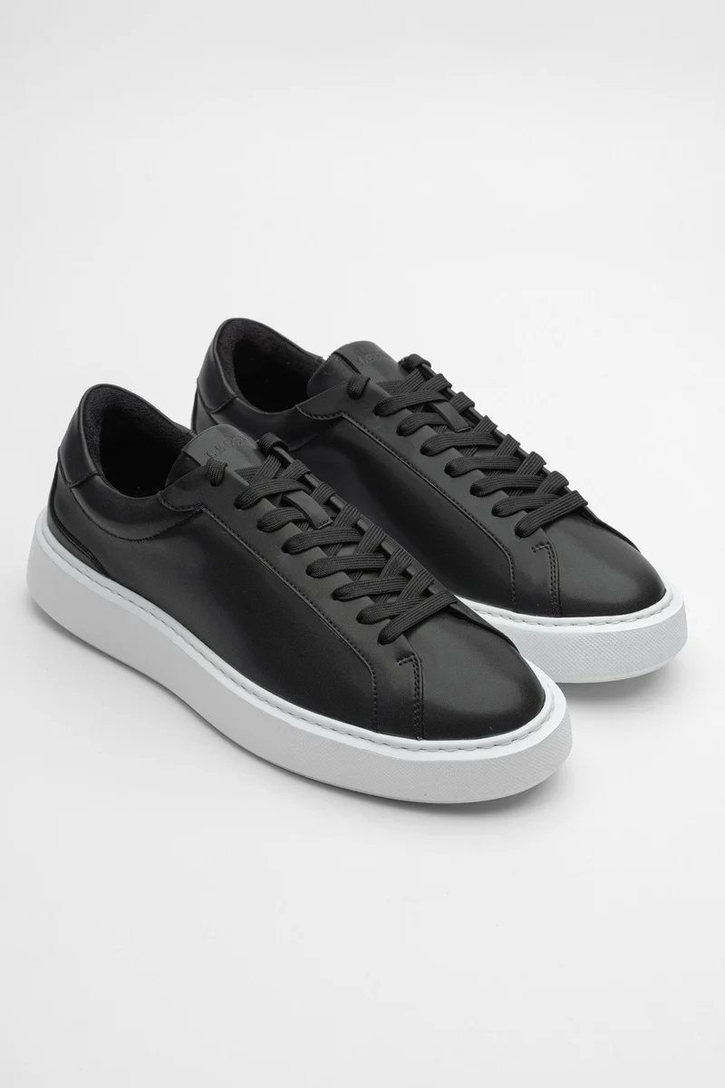 LEATHER TRAINER - BLACK