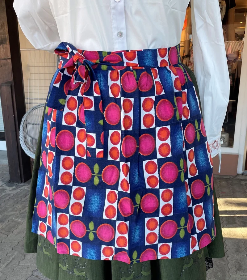 Dirndlschürze, Schürze, Retro, rot blau für 50 55 cm, Gr. 2