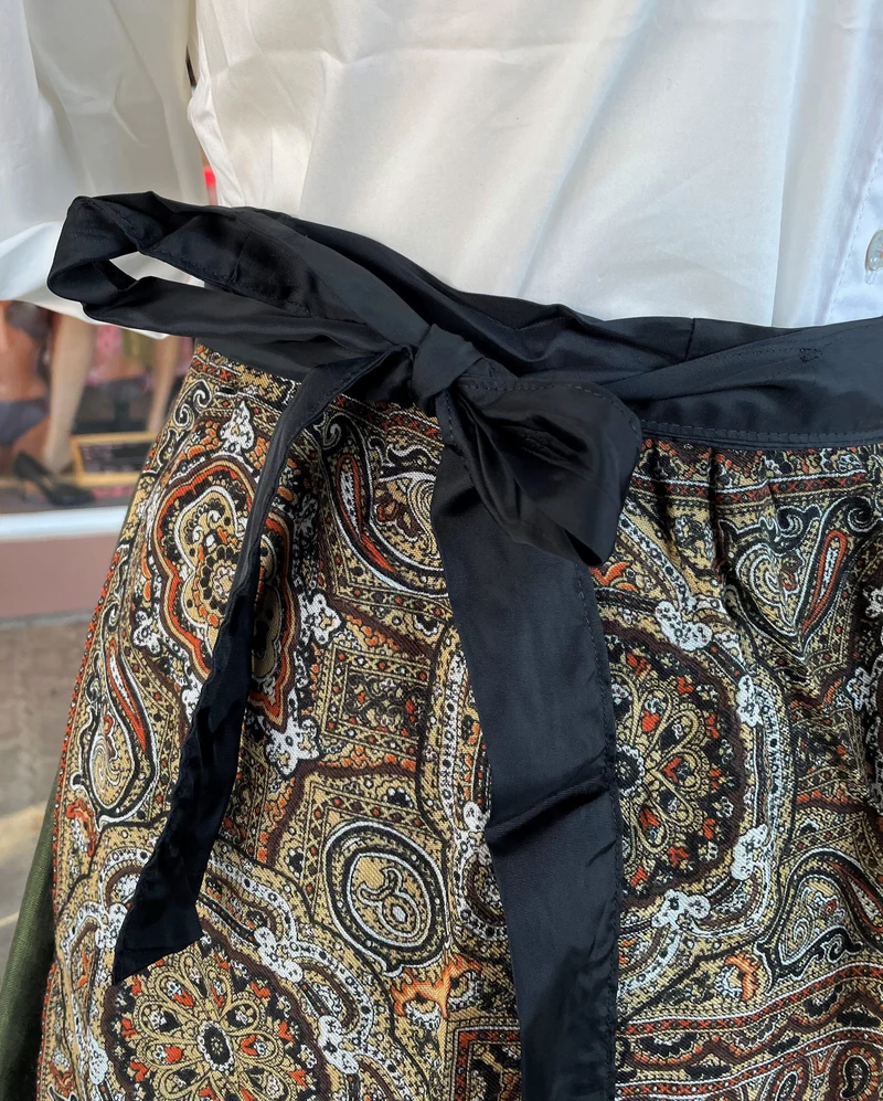 Dirndlschürze, Schürze, Tuch, braun, gold, Paisley Midi für 75 cm, Gr. 2