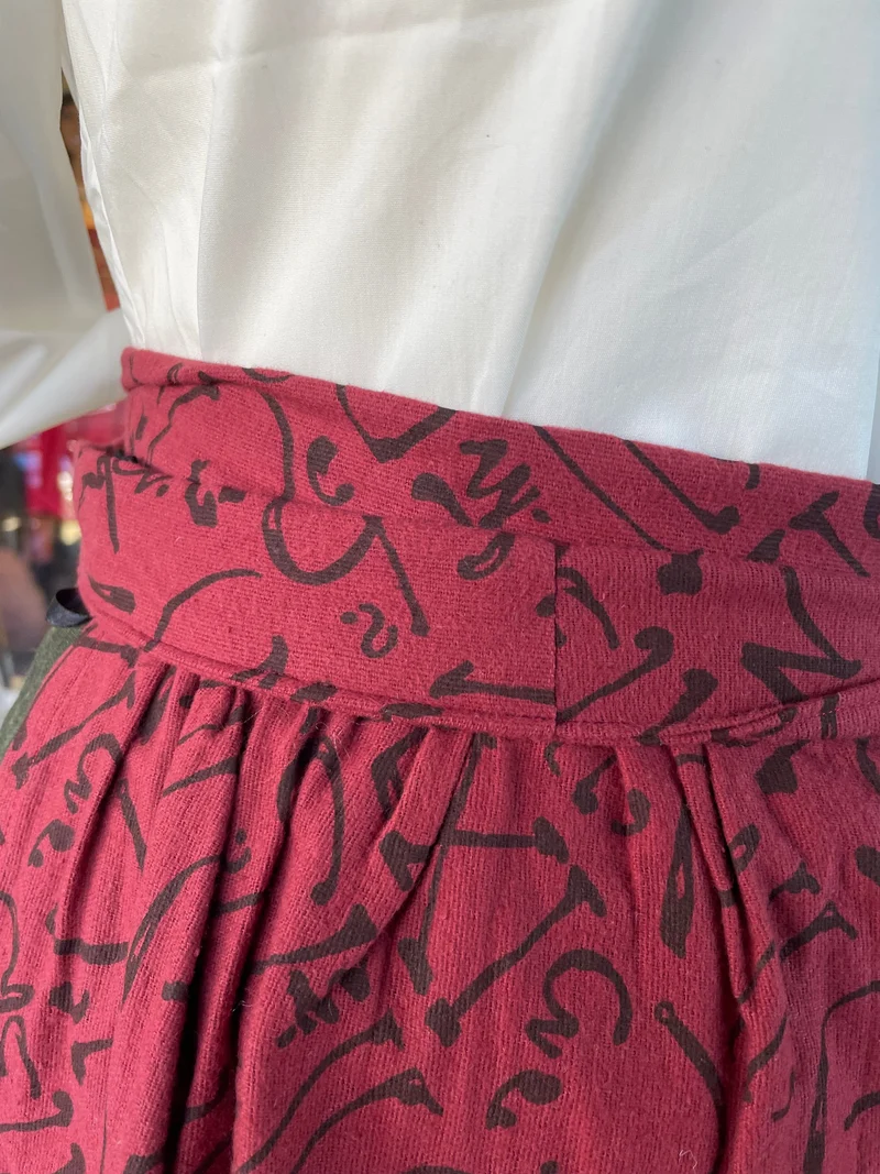 Dirndlschürze, Schürze, bordeaux, burgund, Midi für 55 cm,