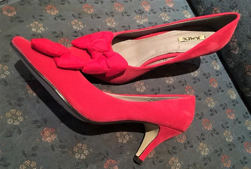 Pumps, Jumex Schuhe, Kitten Heels, Velour, rot