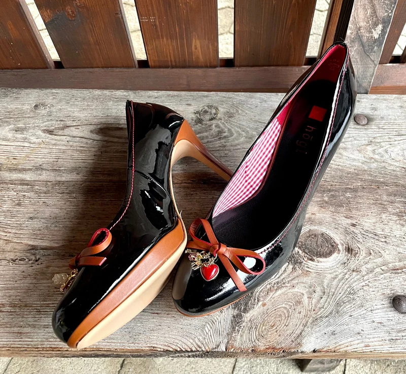 Pumps, Högl Schuhe, Lackleder schwarz, Gr. 40 Trachtenschuhe