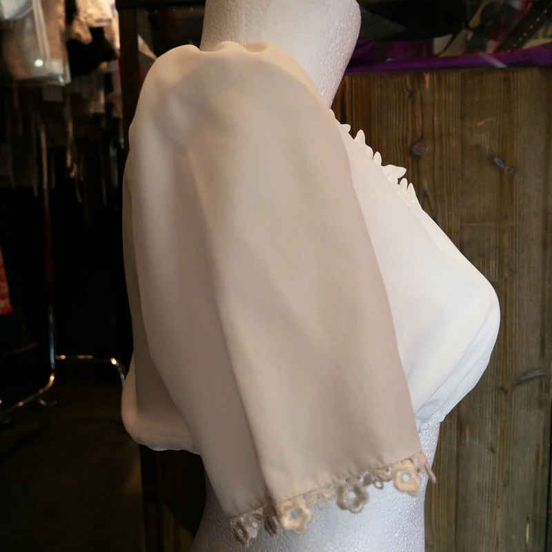 Dirndlbluse Rose Blusen, halbarm, ecru, transparent, fließend, Gr. 40