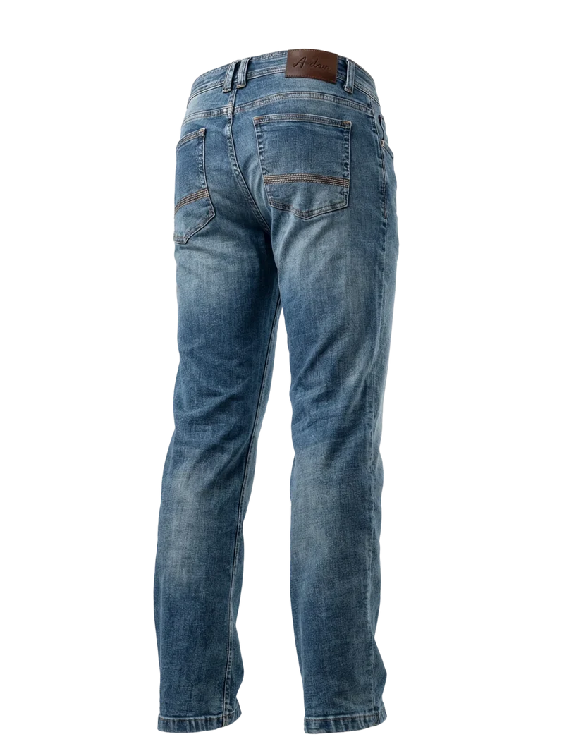 MODELL: GRÜNER HIRSCH