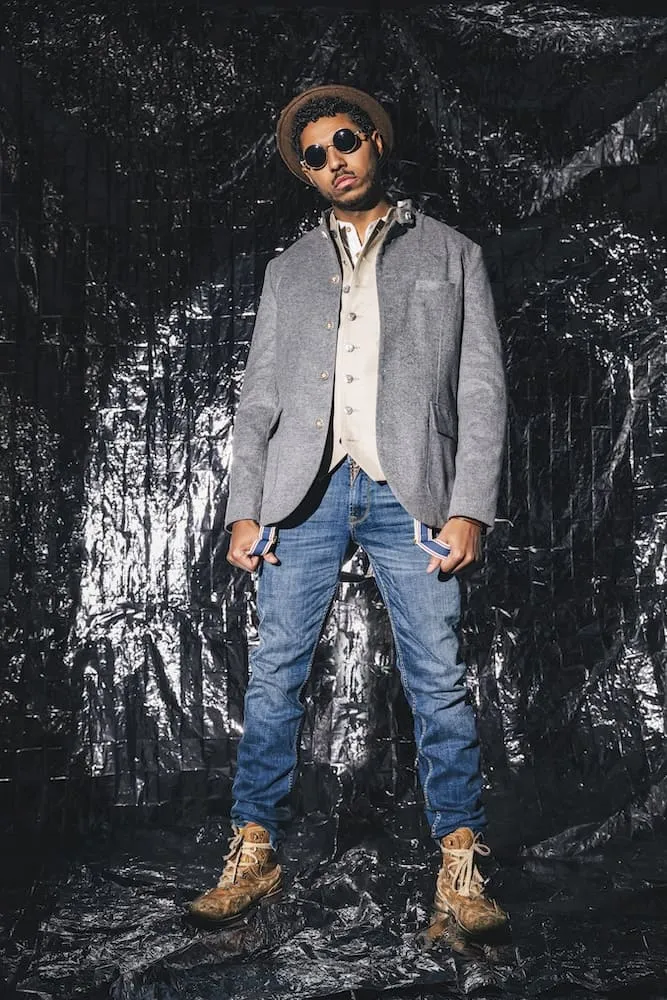 MODELL: DEXTER HIRSCH