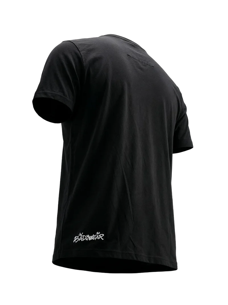 MODELL: BOSSO