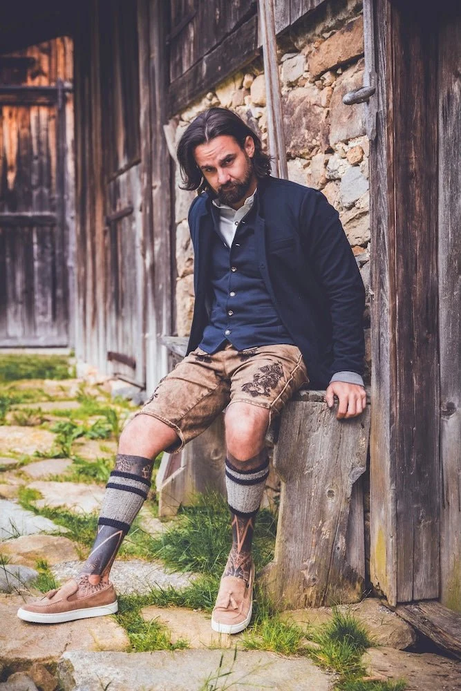 MODELL: QUENTINO DUNKELBLAU