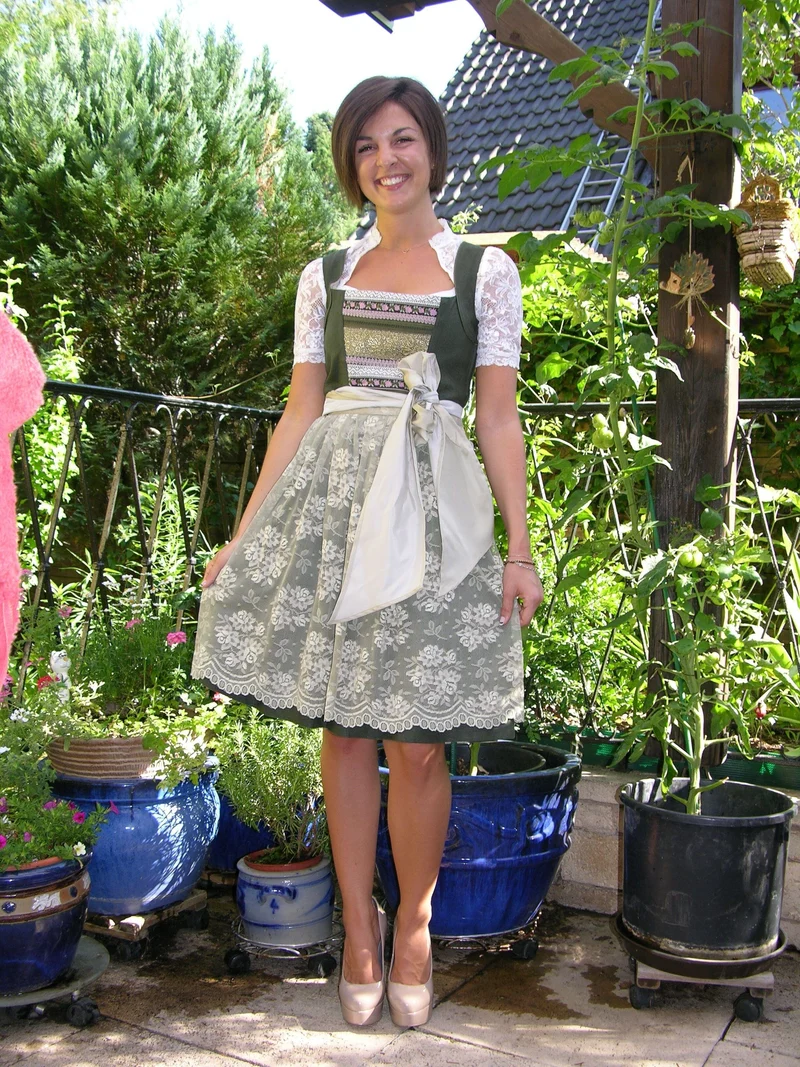 Dirndl 3-Teiler, CocoVero, Leinen, grün, Spitze, Midi