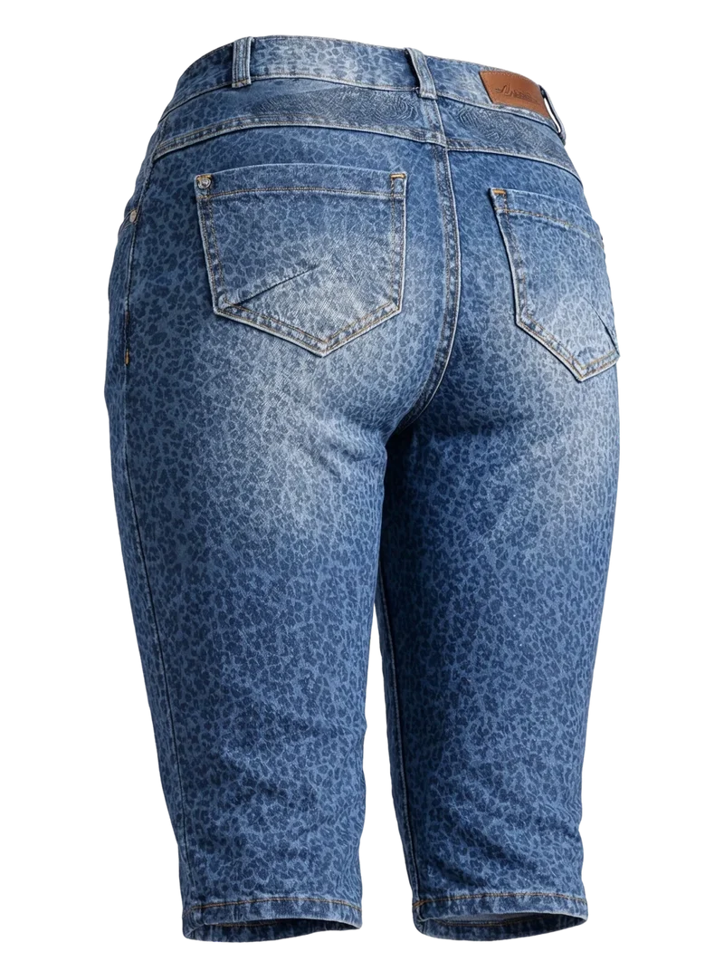 MODELL: HENDRINA DENIM KNIEBUND LEO