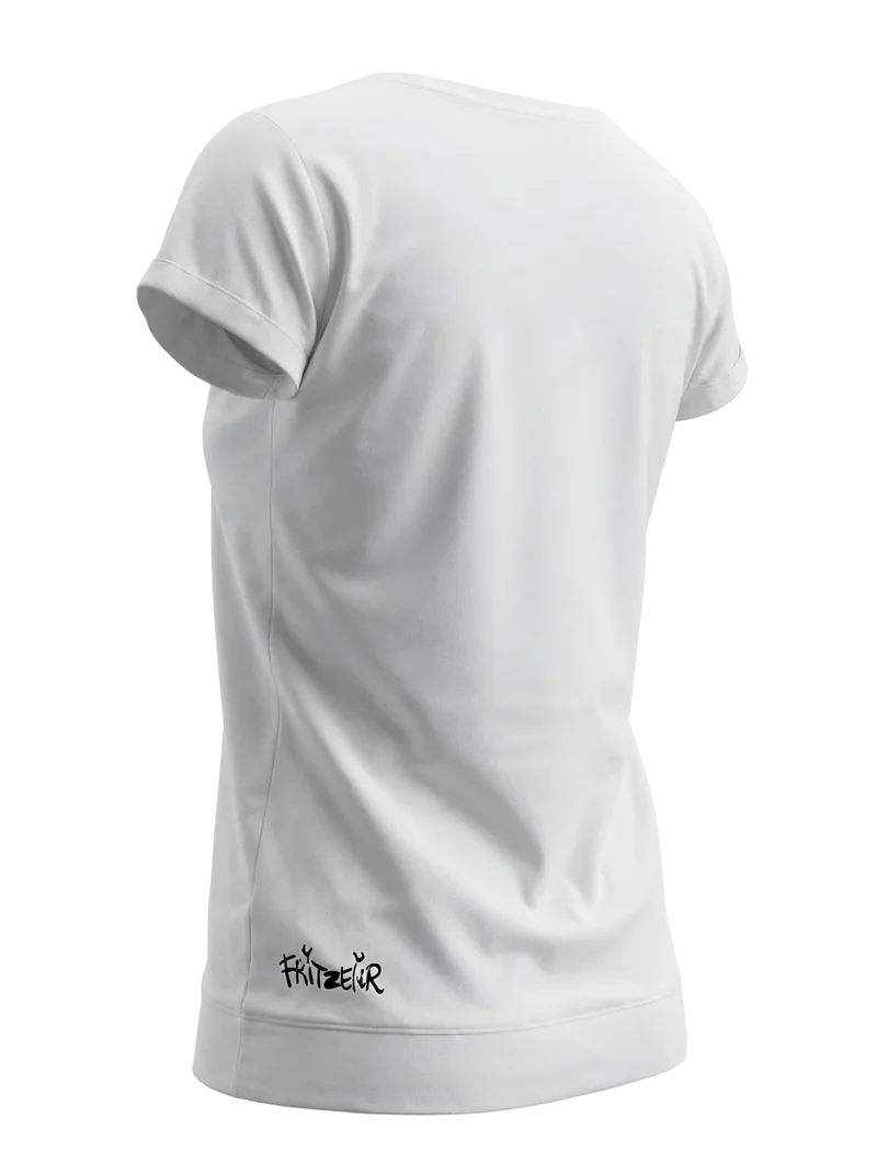 MODELL: YAMILLA