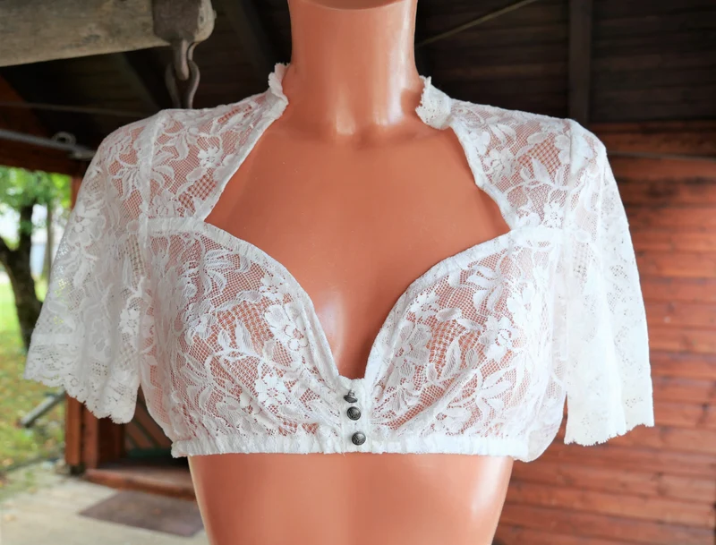 Dirndlbluse CocoVero, Silvie, Stehkragen, V-Ausschnitt, Spitze, ecru
