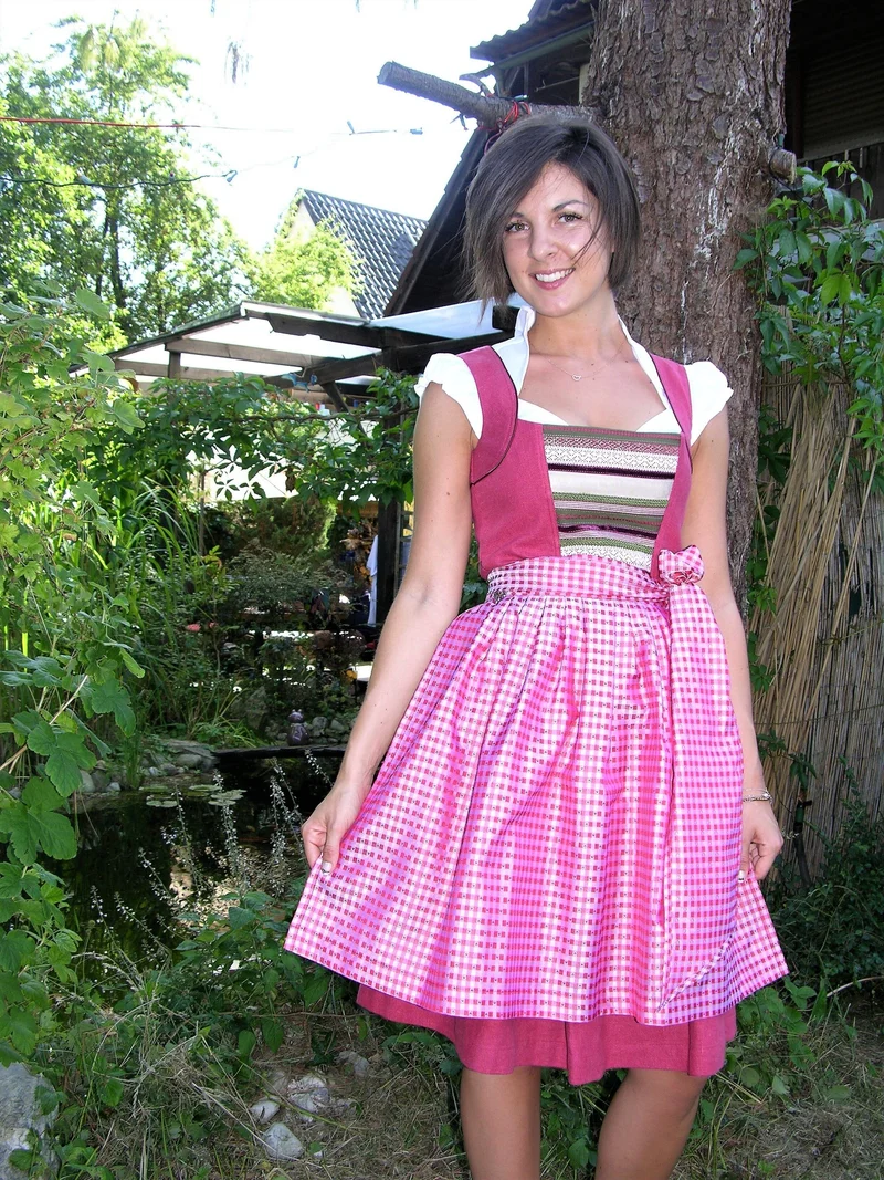 Dirndl 3-Teiler, CocoVero, Leinen, rot, Seide, Midi