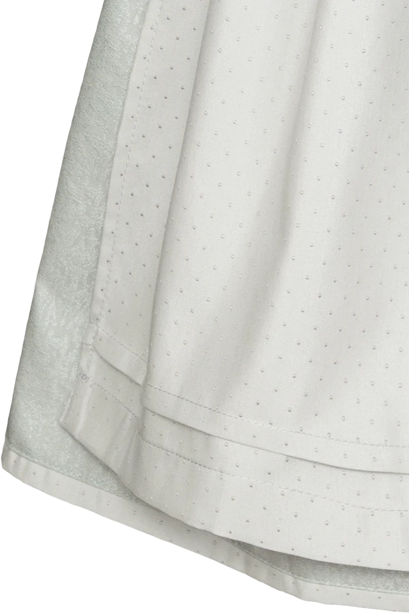 Kinderdirndl mit Herzausschnitt und Leinenanteil