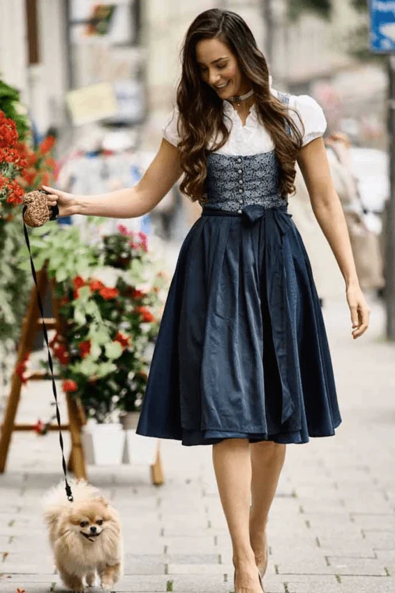 Dirndl Alina