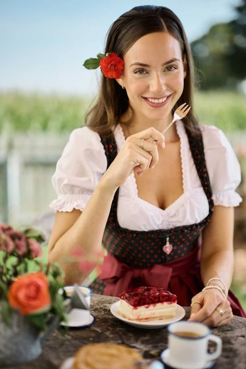 Dirndl Matilda