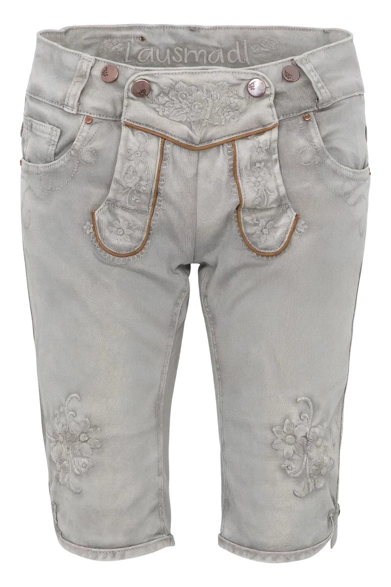 MODELL: OVIDA BERMUDA