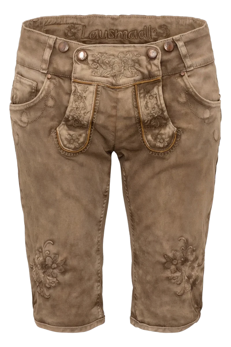 MODELL: OVIDA BERMUDA