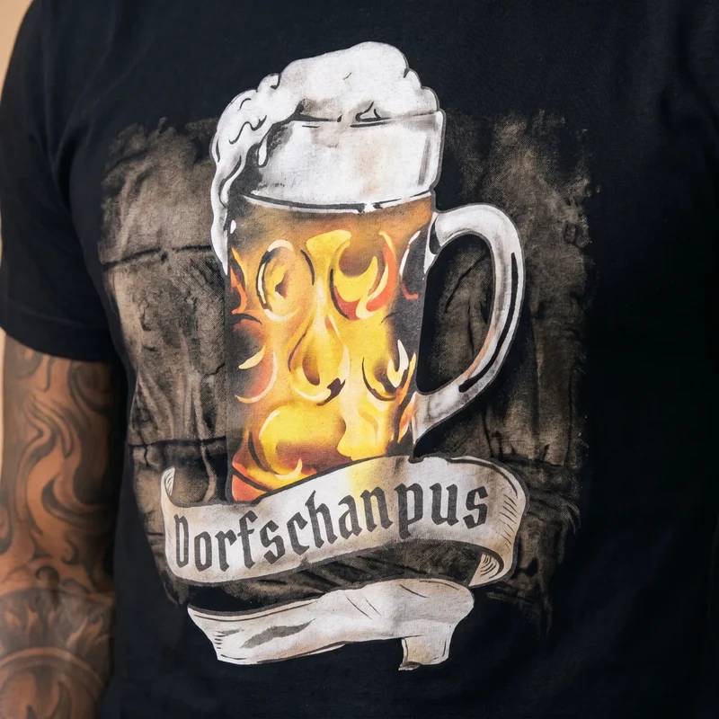 MODELL: DORFSCHAMPUS