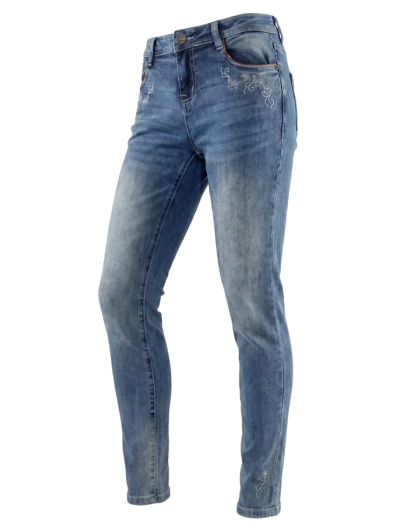MODELL: WENCKE