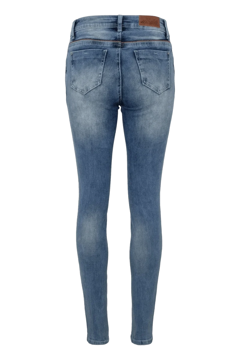 MODELL: WENCKE